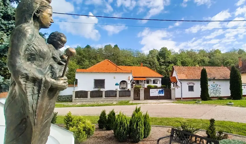 Harmony Vend�gh�z Egerszal�k - H�sv�t (min. 2 �j)