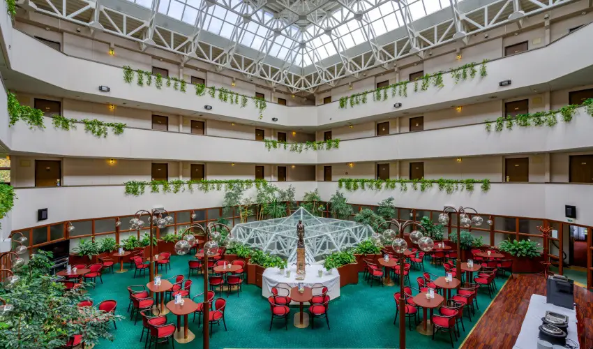 Ensana Thermal Srvr Srvr - Hsvt (min. 3 j)