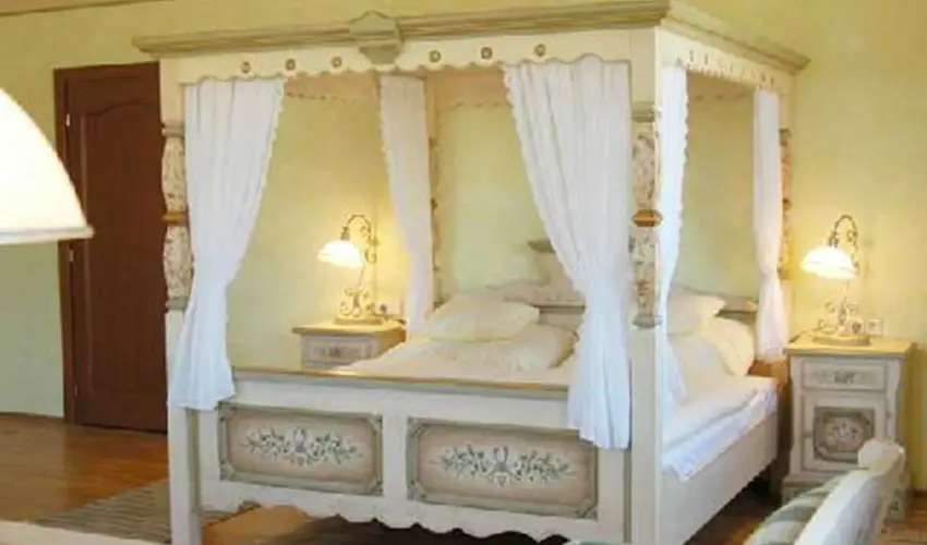 Htkti Wellness Hotel & Lovaspark Mr - Hsvt