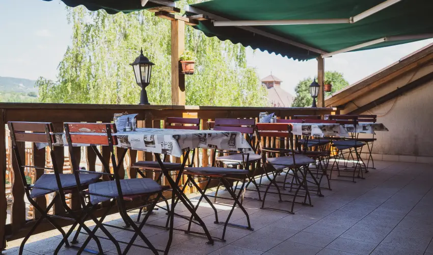 Htkti Wellness Hotel & Lovaspark Mr - Hsvt