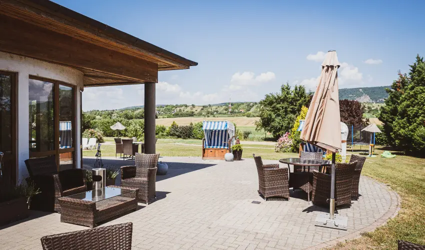 Htkti Wellness Hotel & Lovaspark Mr - Hsvt