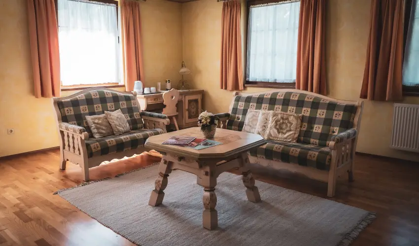 Htkti Wellness Hotel & Lovaspark Mr - Hsvt