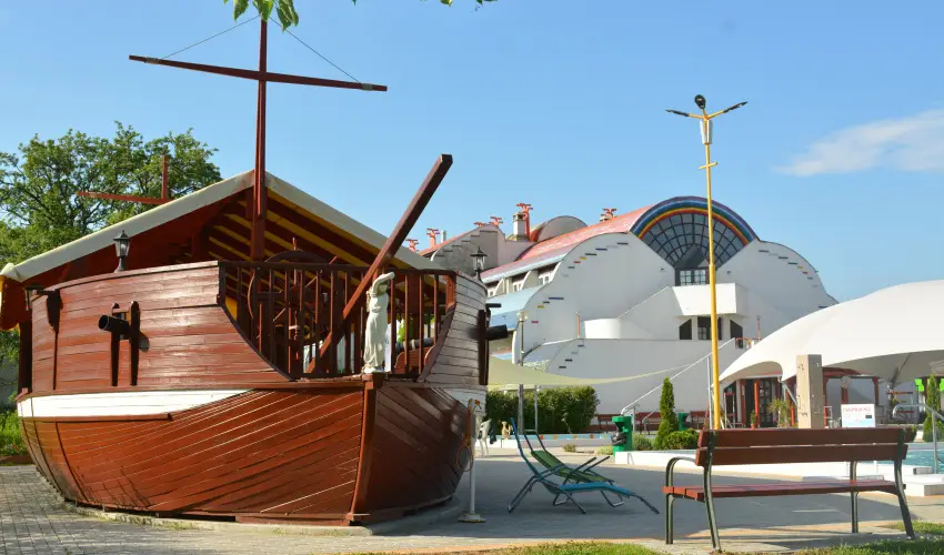 H�forr�s �d�l�- �s Lak�ssz�vetkezet Gyula - H�sv�t