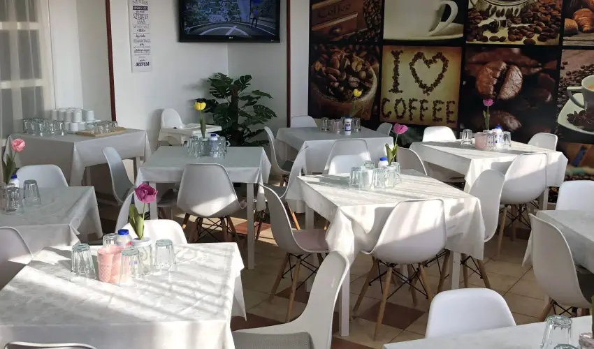 H�forr�s �d�l�- �s Lak�ssz�vetkezet Gyula - H�sv�t