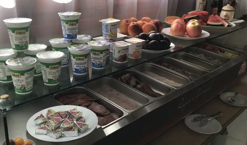 H�forr�s �d�l�- �s Lak�ssz�vetkezet Gyula - H�sv�t