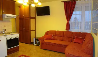 HoldLux Apartmanok S�rv�r