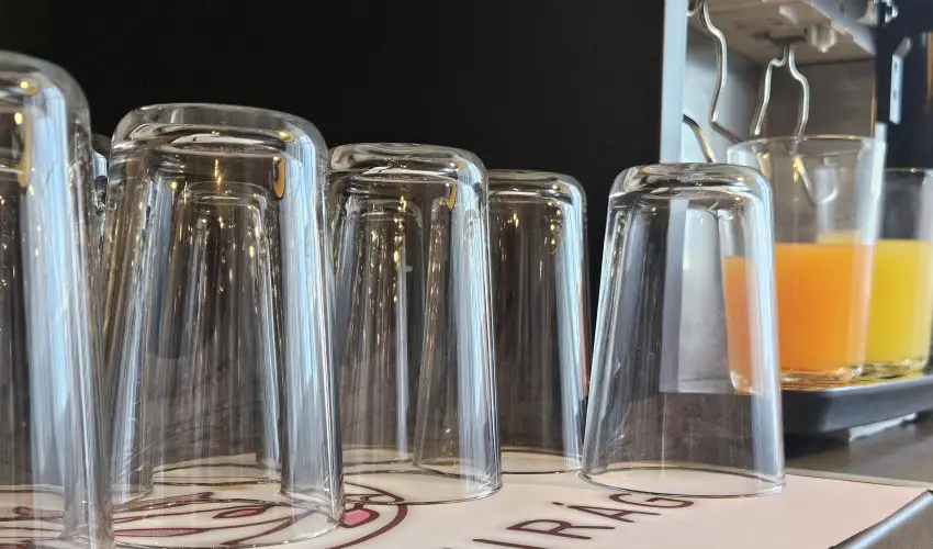 Holdvirg Hotel Srvr - Hsvt 