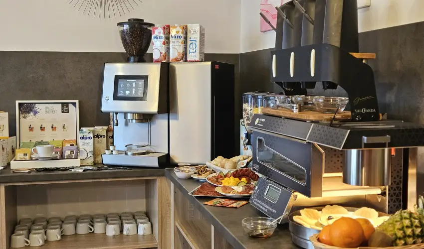 Holdvirg Hotel Srvr - Hsvt 