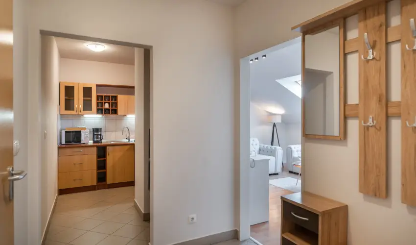 Holdvirg Hotel Srvr - Hsvt 