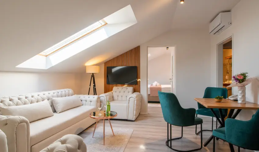 Holdvirg Hotel Srvr - Hsvt 