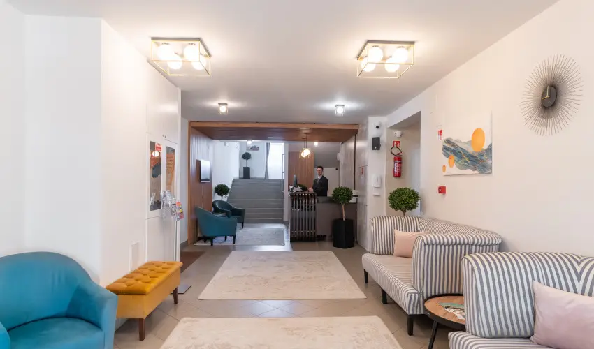 Holdvirg Hotel Srvr - Hsvt 