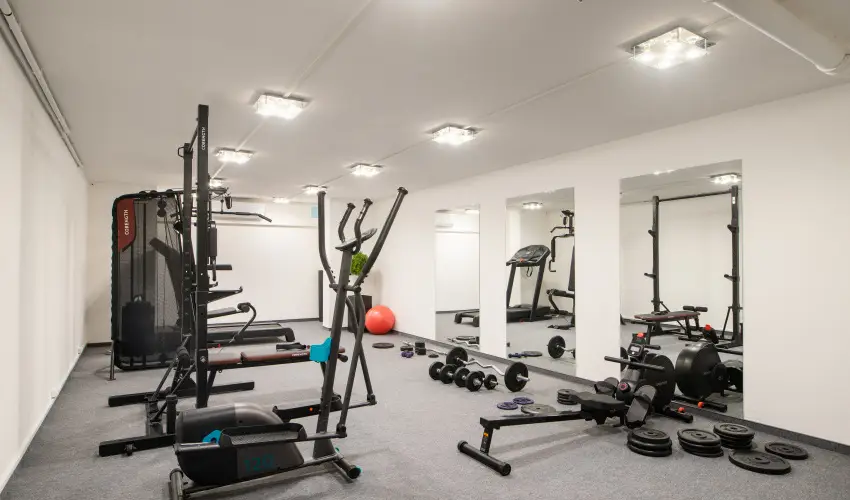 Holdvirg Hotel Srvr - Hsvt 