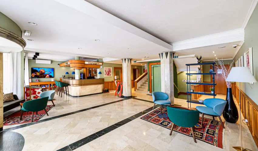 Holiday Club Apartman Hotel Hvz Hvz - Hsvt (min. 2 j)