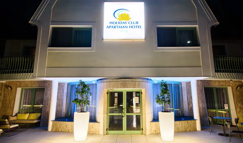 Holiday Club Apartman Hotel Hvz Hvz - Hsvt (min. 2 j)