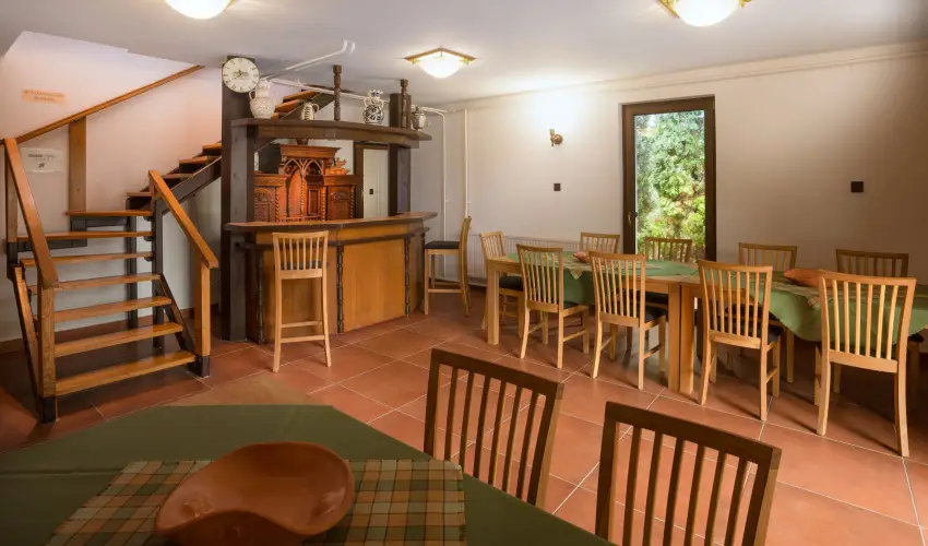 Honti Panzi Visegrd - Hsvt