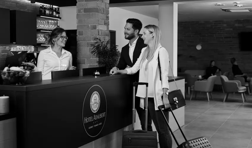 Hotel Adalbert - Szent Tam�s H�z Esztergom - H�sv�t (min. 3 �j)