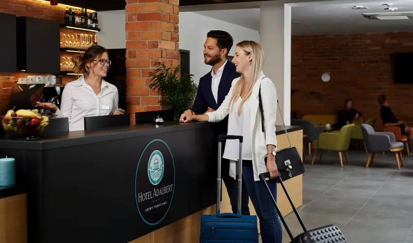 Hotel Adalbert - Szent Tam�s H�z Esztergom - H�sv�t (min. 3 �j)