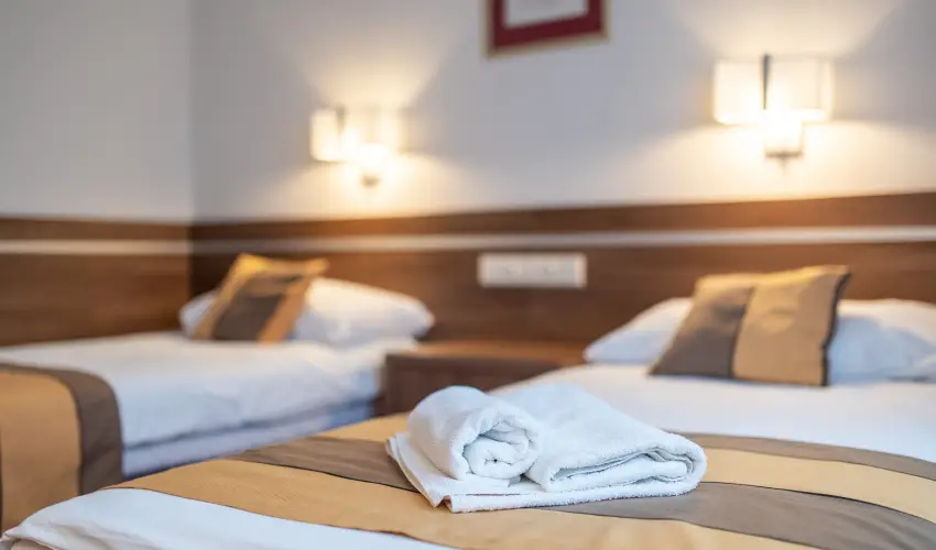 Hotel rpd Tatabnya - Hsvt 