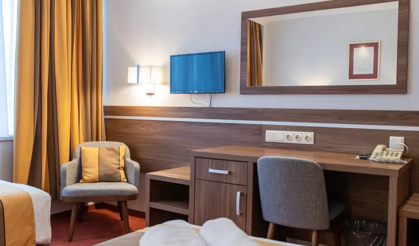 Hotel rpd Tatabnya - Hsvt 