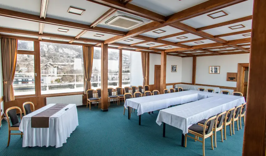 Hotel rpd Tatabnya - Hsvt 