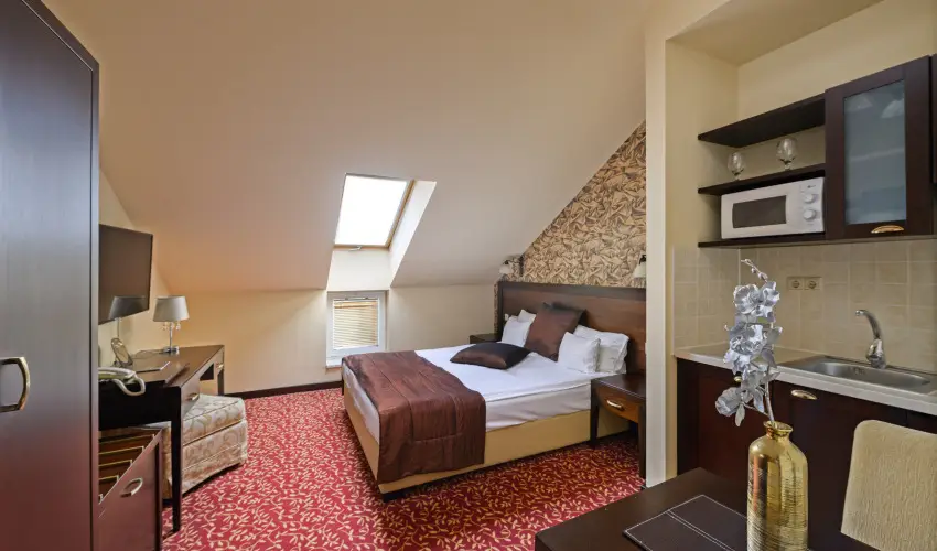 Hotel Aurum Hajdszoboszl - Hsvt (min. 3 j)