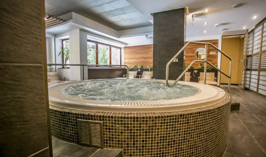 Hotel Bassiana Srvr - Hsvt (min. 3 j)