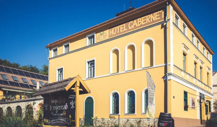 Hotel Cabernet Vill�nyk�vesd - H�sv�t (min. 4 �j)