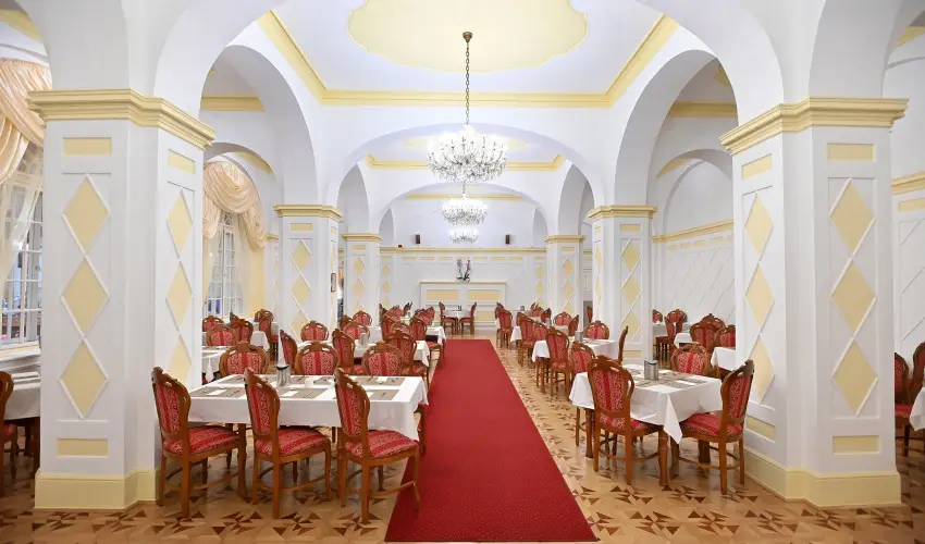 Hotel Eger & Park Eger - H�sv�t (min. 2 �j)