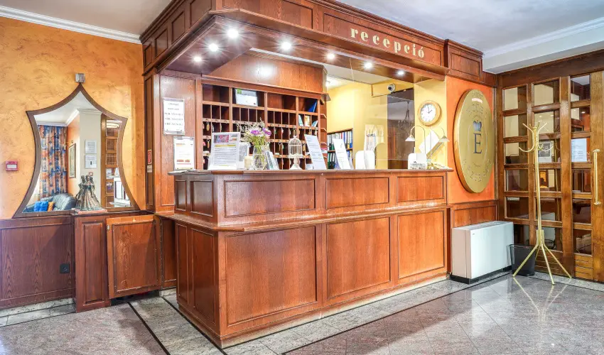 Hotel Erzs�bet H�v�z - H�sv�t - teljes el�refizet�ssel