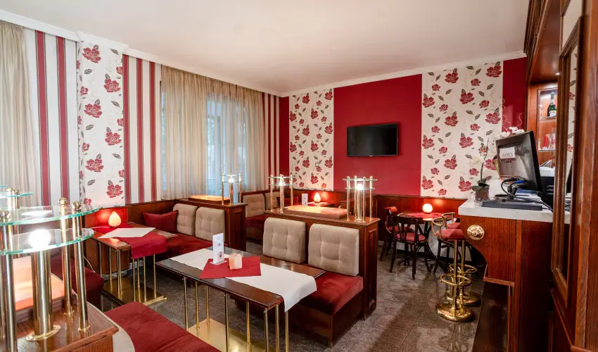 Hotel Erzs�bet H�v�z - H�sv�t - teljes el�refizet�ssel