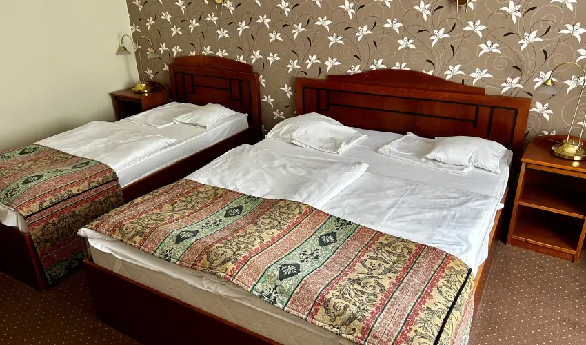 Hotel Erzs�bet H�v�z - H�sv�t - teljes el�refizet�ssel