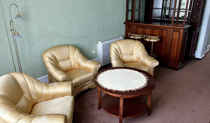 Hotel Erzs�bet H�v�z - H�sv�t - teljes el�refizet�ssel