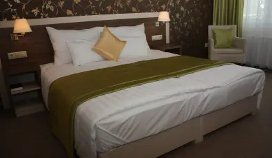 Hotel Eur�pa Gunaras Domb�v�r