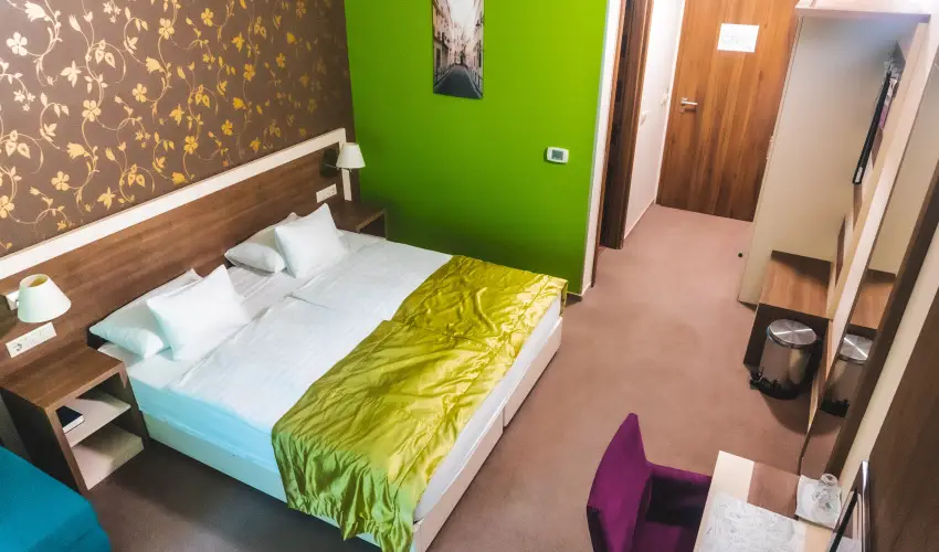 Hotel Eur�pa Gunaras Domb�v�r - H�sv�t (min. 3 �j)