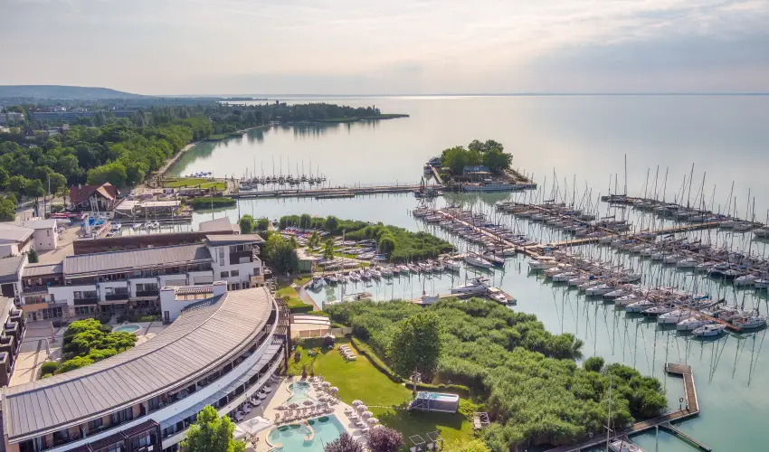 Hotel Golden Lake Resort Balatonf�red - H�sv�t (min. 2 �j)