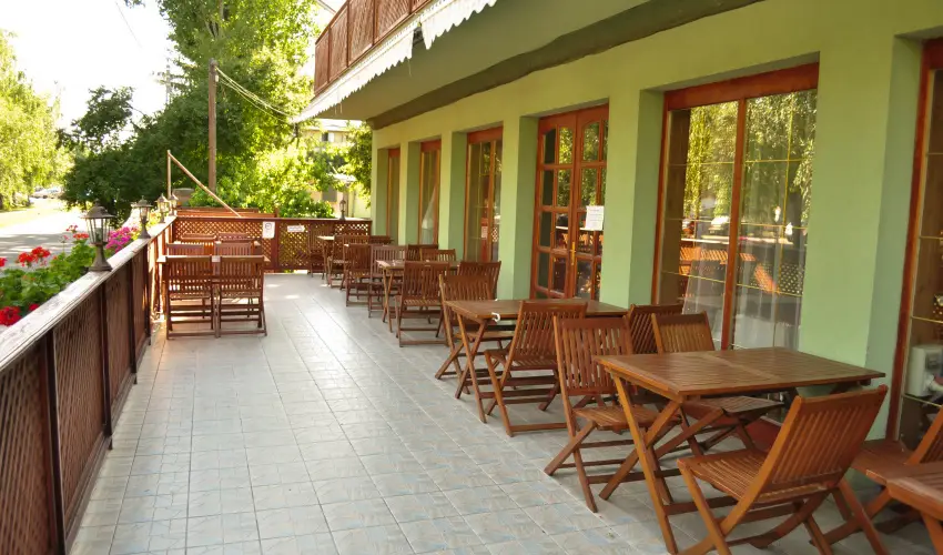 Hajnal Hotel Mez�k�vesd - H�sv�t