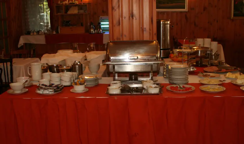 Hajnal Hotel Mez�k�vesd - H�sv�t