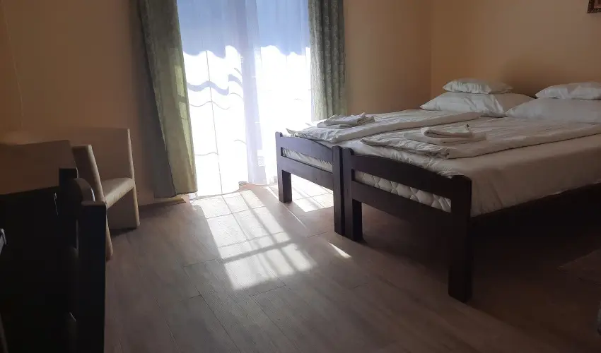 Hajnal Hotel Mez�k�vesd - H�sv�t