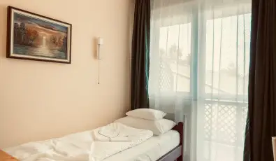 Hajnal Hotel Mez�k�vesd