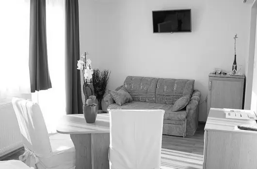 Hotel Halszkert - Kt nnep kztt