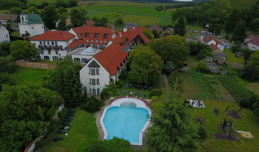 Hasik Hotel D�br�nte - H�sv�t (min. 2 �j)