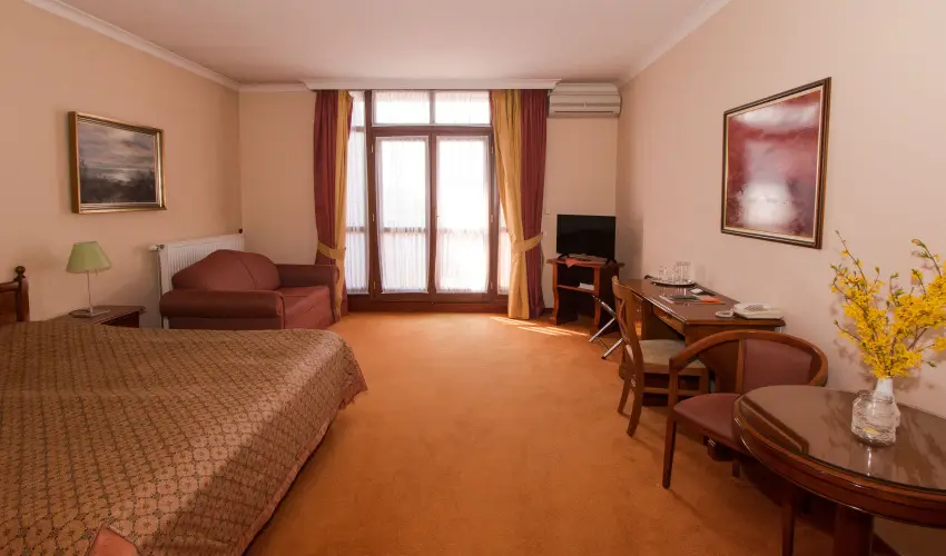 Hasik Hotel D�br�nte - H�sv�t (min. 2 �j)