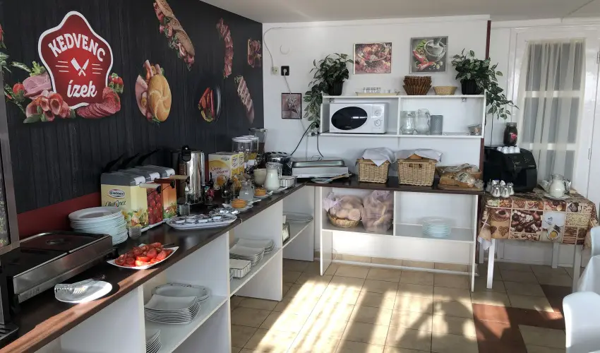 Hforrs Hotel s dlpark Gyula - Hsvt (min. 2 j)