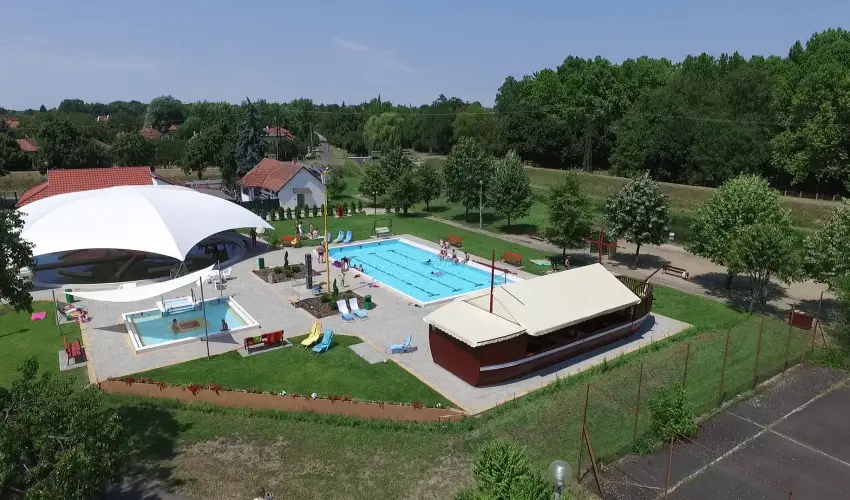 H�forr�s Hotel �s �d�l�park Gyula - H�sv�ti csomagaj�nlat (min. 3 �j) SZ�P k�rty�val is