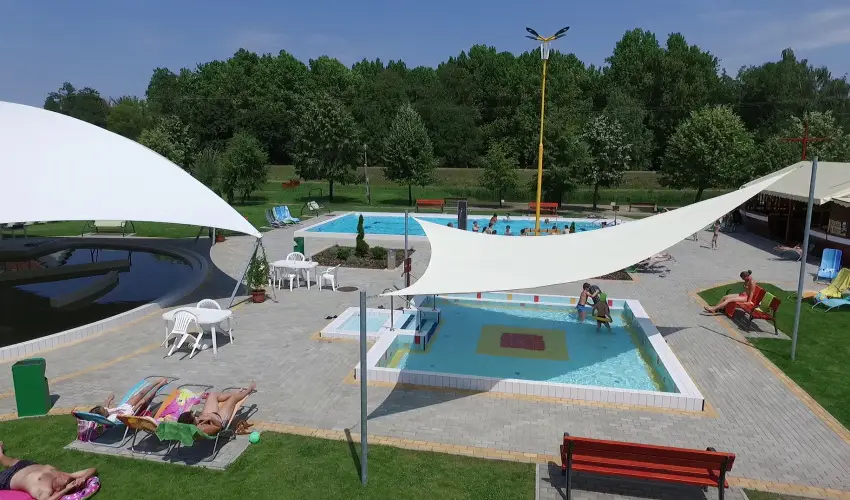 H�forr�s Hotel �s �d�l�park Gyula - H�sv�ti csomagaj�nlat (min. 3 �j) SZ�P k�rty�val is