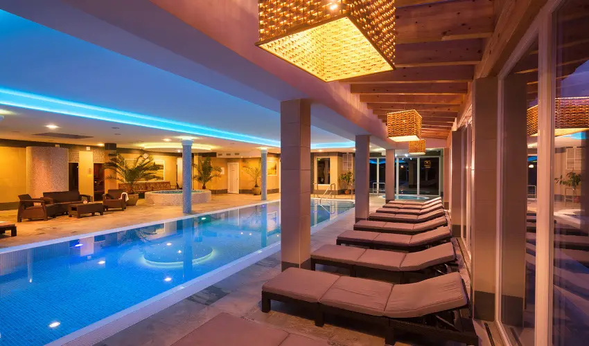 Hotel Honti Wellness �s Konferencia Sz�lloda Visegr�d - H�sv�t (min. 2 �j)