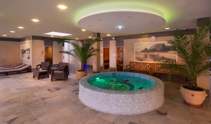 Hotel Honti Wellness �s Konferencia Sz�lloda Visegr�d - H�sv�t (min. 2 �j)