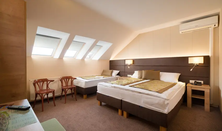 Hotel Honti Wellness �s Konferencia Sz�lloda Visegr�d - H�sv�t (min. 2 �j)