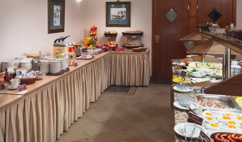 Hotel Honti Wellness �s Konferencia Sz�lloda Visegr�d - H�sv�t (min. 2 �j)