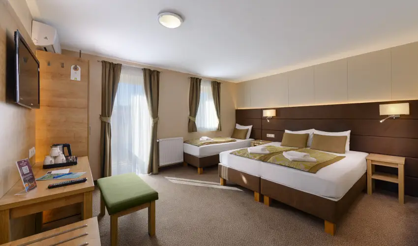 Hotel Honti Wellness �s Konferencia Sz�lloda Visegr�d - H�sv�t (min. 2 �j)